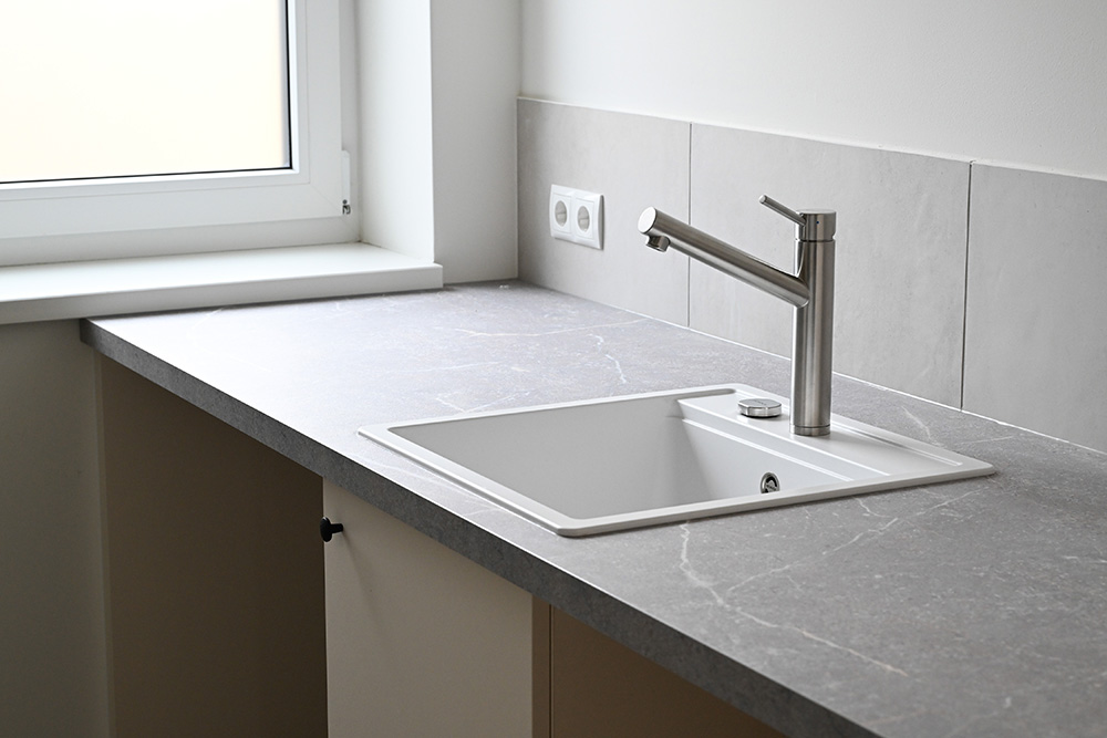 WC-, Sanitärbereich in Neubau eines Mehrfamilienhauses